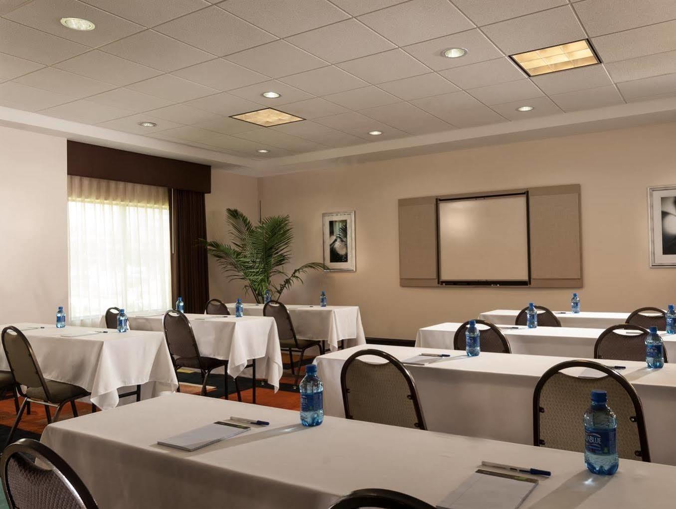 Spark By Hilton Houston Bush Intercontinental Airport Bagian luar foto